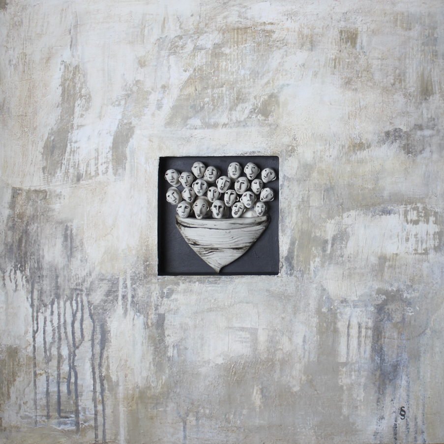 Derive - Drifting, Acrylique sur panneau et céramique, 24 X 24 po. Sylvie Schueler © 2019